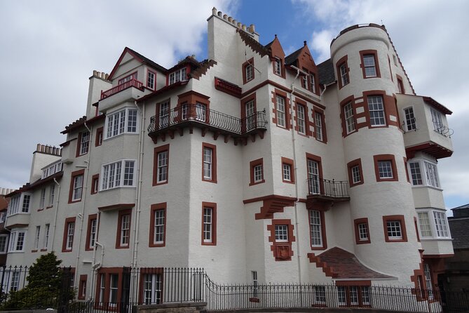Private 4 Hour Tour of Edinburgh in a Spacious 6-seater Mercedes - Booking details worth checking