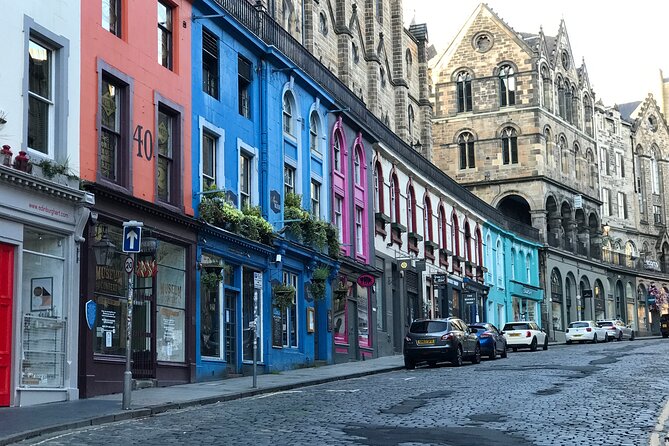 Private Edinburgh City 4-Hour Guided Tour in a black cab LEVC TX - Old Town and the Royal Mile: Edinburgh’s dramatic first chapter