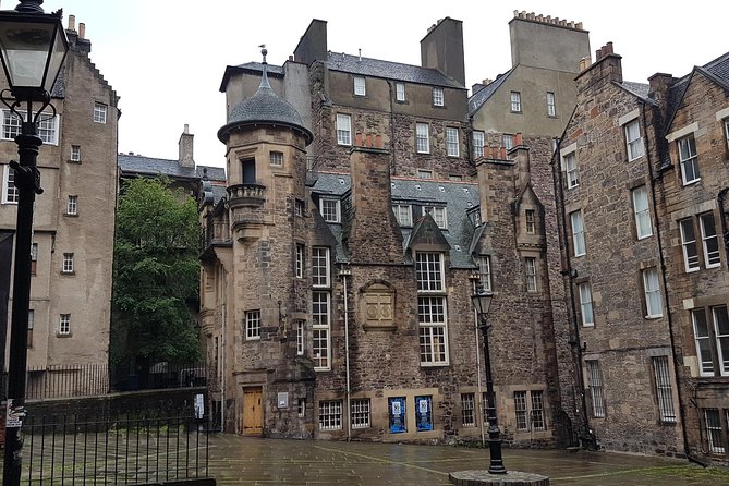Private Edinburgh City Half-Day Tour - The Royal Mile, with more than one story to tell