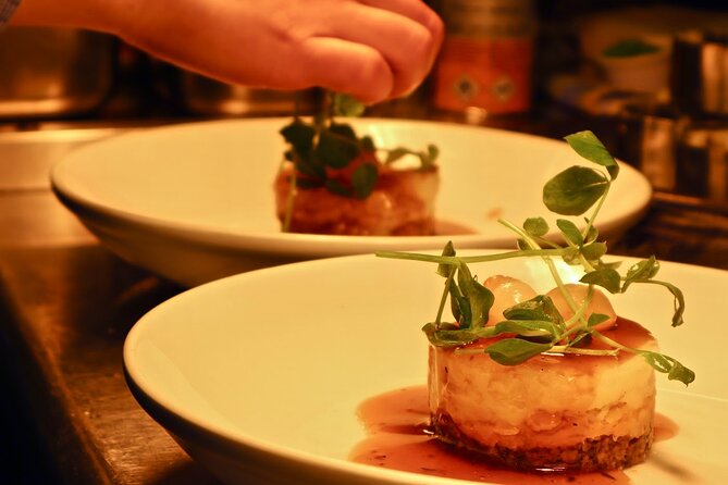 Private Food Tour of Edinburgh with Haggis, Scotch & More - From St Giles’ Cathedral to St Mary’s Street
