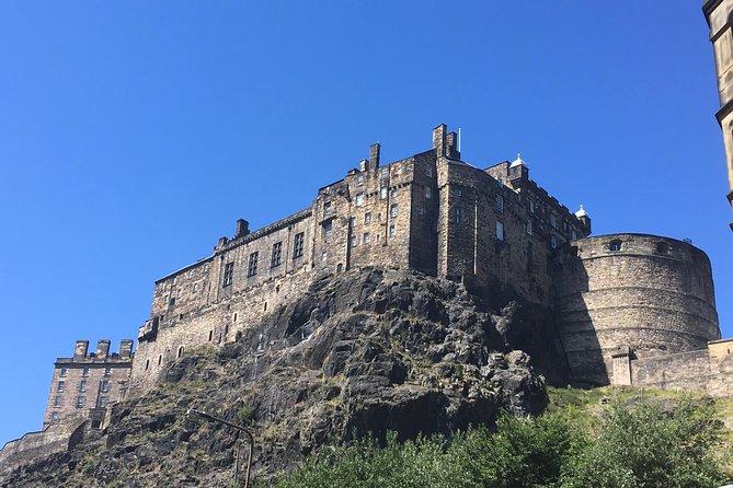 Private Walk: Edinburgh Old Town and New Town - A route shaped around your interests