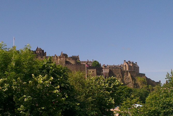 Private Walk: Edinburgh Old Town and New Town - Should you book this Edinburgh walk?