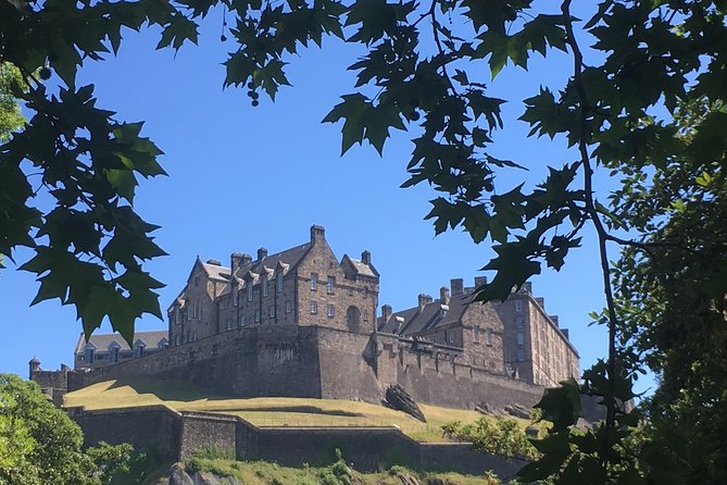 Private Walk: Edinburgh Old Town and New Town - The New Town’s Georgian streets and open spaces