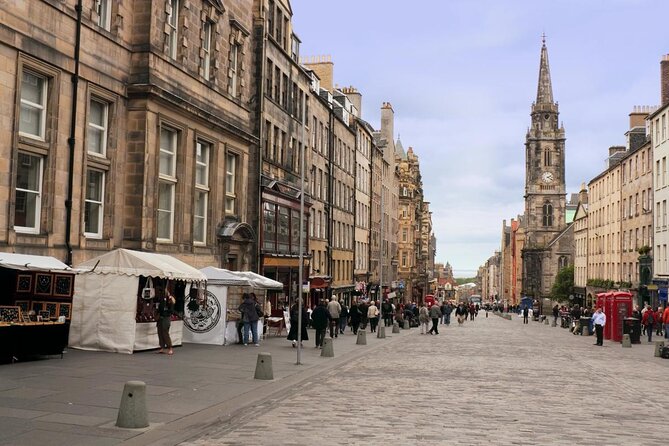 Pub Crawl in Edinburgh - Five Old Town stops, without the route planning