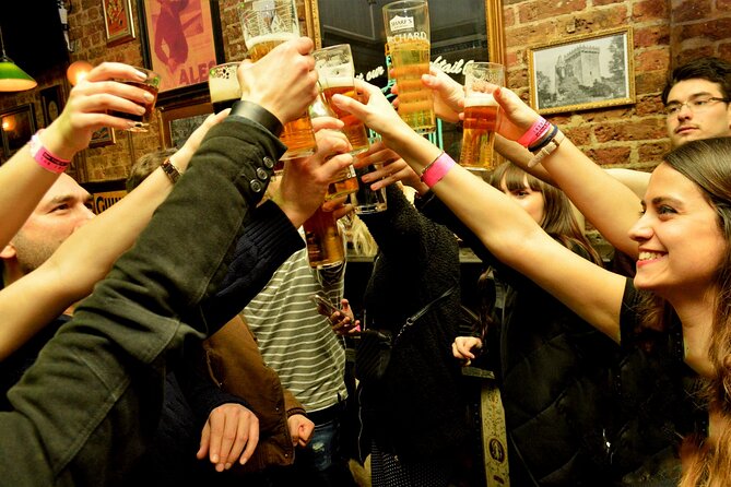 Pub Crawl in Edinburgh - Should you book this Edinburgh pub crawl?