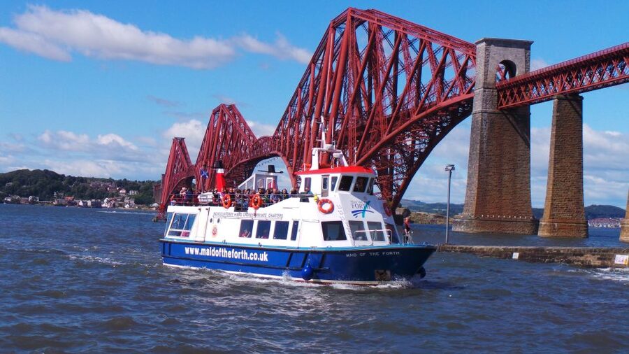 Queensferry: Maid of the Forth 1.5-Hour Sightseeing Cruise - A comfortable boat, with weather in mind