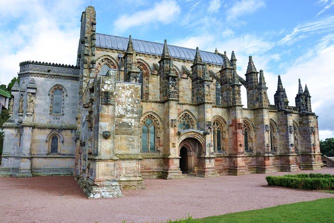 Rosslyn Chapel and Scottish Borders Small-Group Day Tour from Edinburgh - Melrose Abbey: beauty, history and a closure caveat