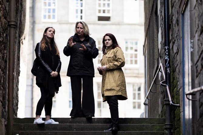 Royal Mile and Edinburgh Castle - Small Group Walking Tour - Who Should Book This Walk?