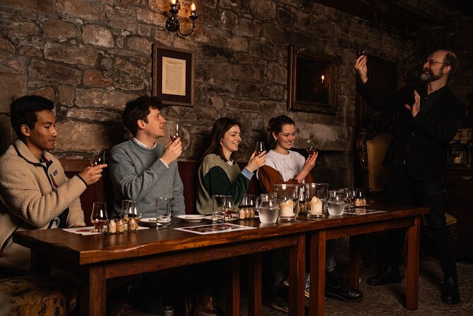 Small Group Edinburgh Whisky Tour and Tasting - From Mercat Cross into whisky’s Old Town
