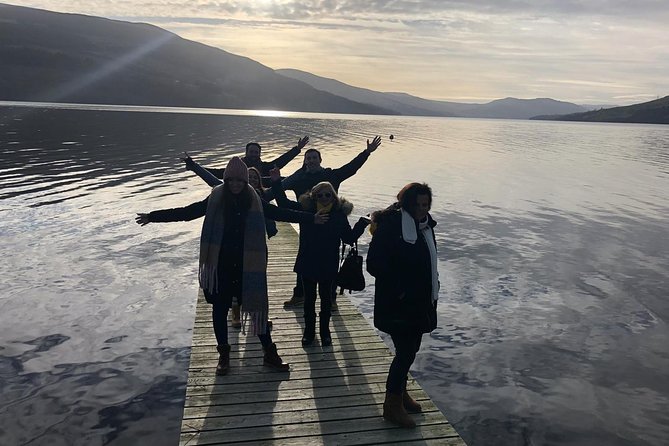 Stirling, Highlands & Distillery in Spanish - The Hermitage: a forest walk to a waterfall