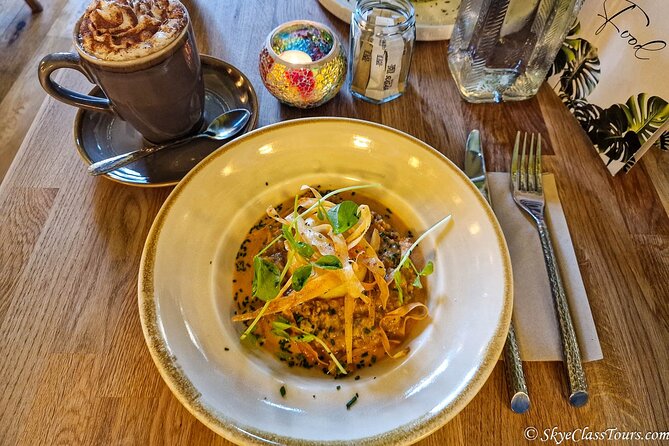 Tailored Premium Edinburgh Food Tour with Highest Quality Dishes - Guides, group size, and the tailored promise