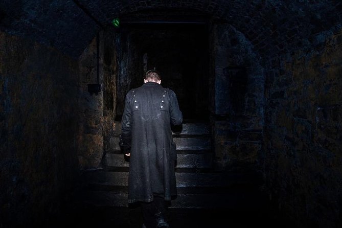 Terror Walking Tour in Edinburgh - The torture exhibition and the cost of the past