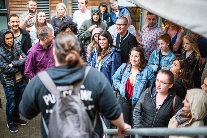 The Original Edinburgh Pub Crawl: 7 Bars! - A guided group, not a private night out