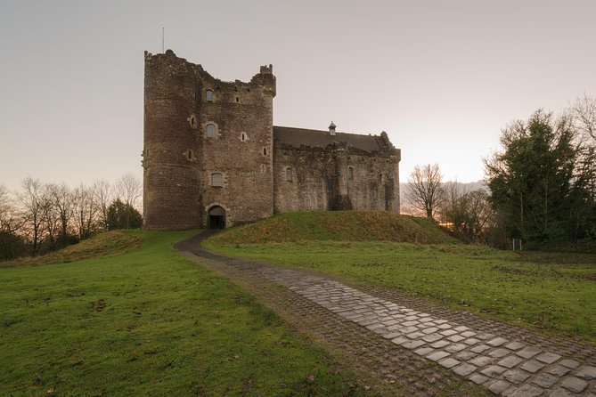 The Outlander 1 Day Experience - From Edinburgh to Outlander country