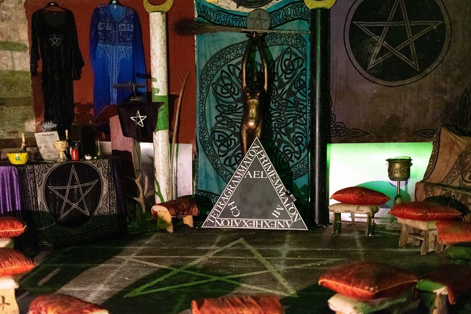Underground Vaults Walking Tour in Edinburgh Old Town - The stone circle and the haunted vault